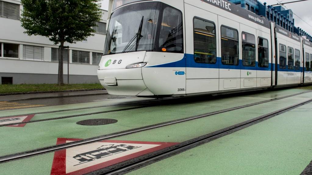Der Zürcher Regierungsrat will die Glattalbahn bis ins Klotener Industriegebiet verlängern. (Archivbild)