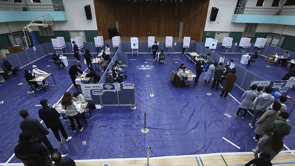 Knappes Rennen bei Präsidentenwahl in Südkorea