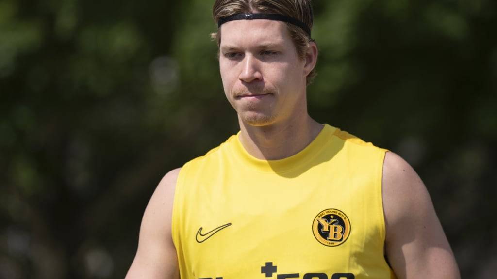 Neues Trikot, erstes Tor, aber böse Pleite: Cedric Itten erlebte nach seinem Wechsel aus Bern mit Fortuna Düsseldorf eine 1:5-Klatsche.
