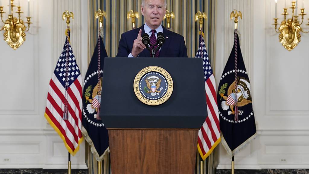 Joe Biden, Präsident der USA, im State Dining Room des Weißen Hauses. Foto: Evan Vucci/AP/dpa