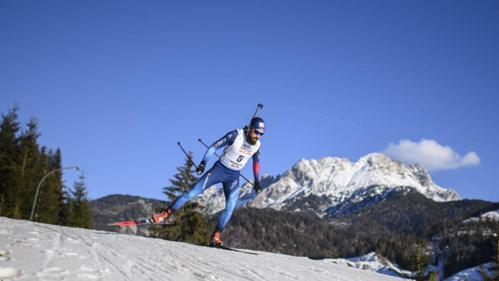 Schöne Kulisse, gutes Resultat: Benjamin Weger läuft beim Biathlon-Weltcup in Hochfilzen auf den 12. Platz.