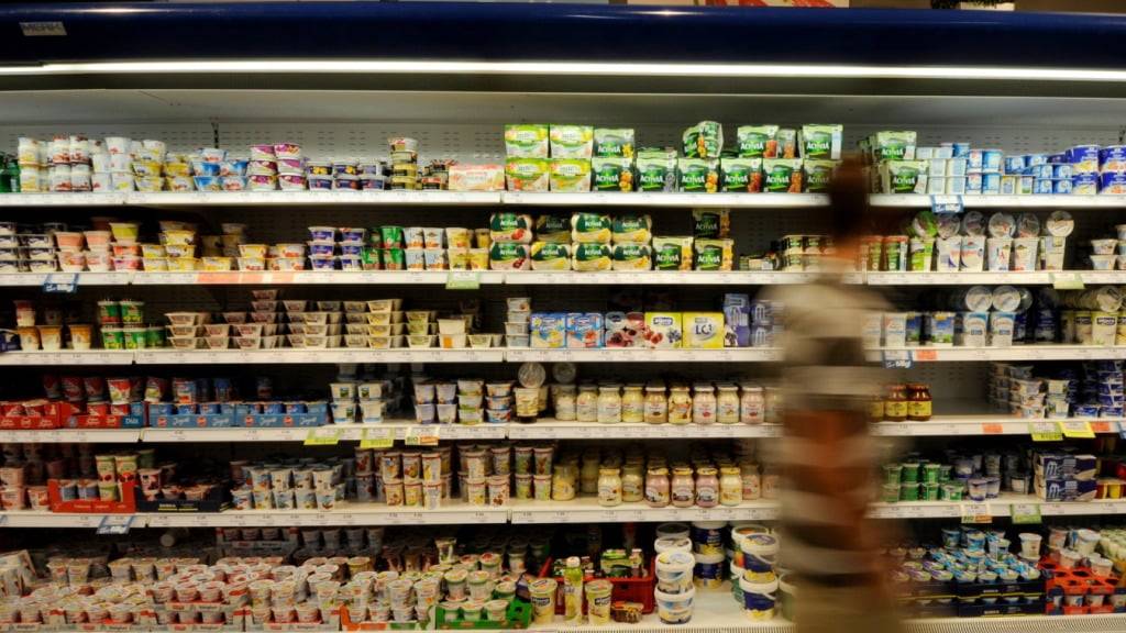 Die Inflation in der Eurozone sinkt entgegen den Erwartungen von Ökonomen nicht weiter. Die Teuerungsrate verharrte im April bei 2,2 Prozent. (Archivbild)