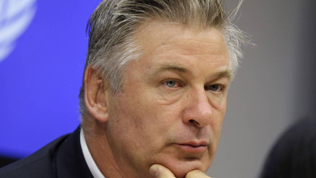 Der Schauspieler Alec Baldwin verzichtete darauf, in einer geplanten Videoschalte vor dem Richter zu erscheinen. (Archivbild)