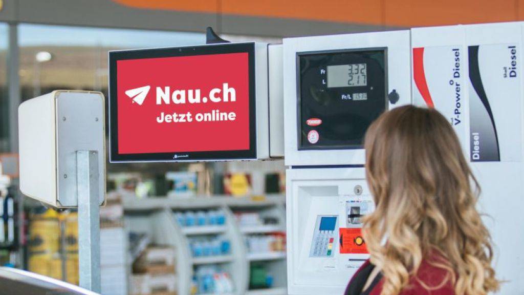 Informiert seit bald drei Jahren an Zapfsäulen, im öffentlichen Verkehr und im Internet: Das Schweizer Nachrichtenportal Nau.ch.
