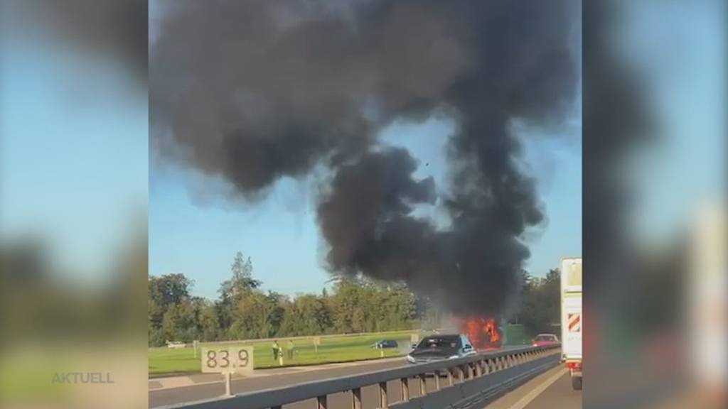 Brennender LKW im Feierabendverkehr auf A1 bei Lenzburg