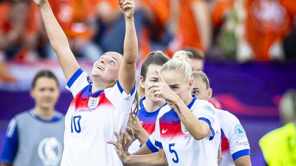 Starke Reaktion auf die Auftaktniederlage gegen Frankreich: Die Titelverteidigerinnen aus England sind wieder auf Kurs
