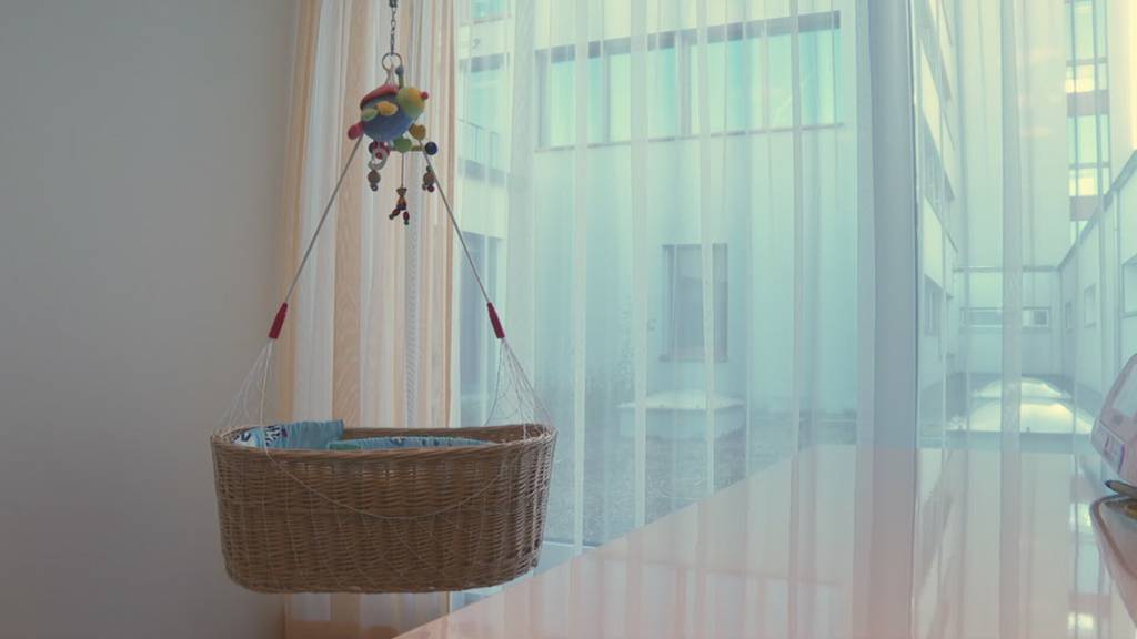 Spital Einsiedeln schliesst vorübergehend Geburtenabteilung