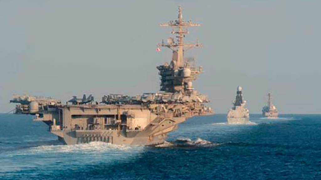 ARCHIV - Der US-Flugzeugträger «USS Abraham Lincoln». Foto: Zachary Pearson/U.S. Navy via AP/dpa/Archivbild - ACHTUNG: Nur zur redaktionellen Verwendung und nur mit vollständiger Nennung des vorstehenden Credits