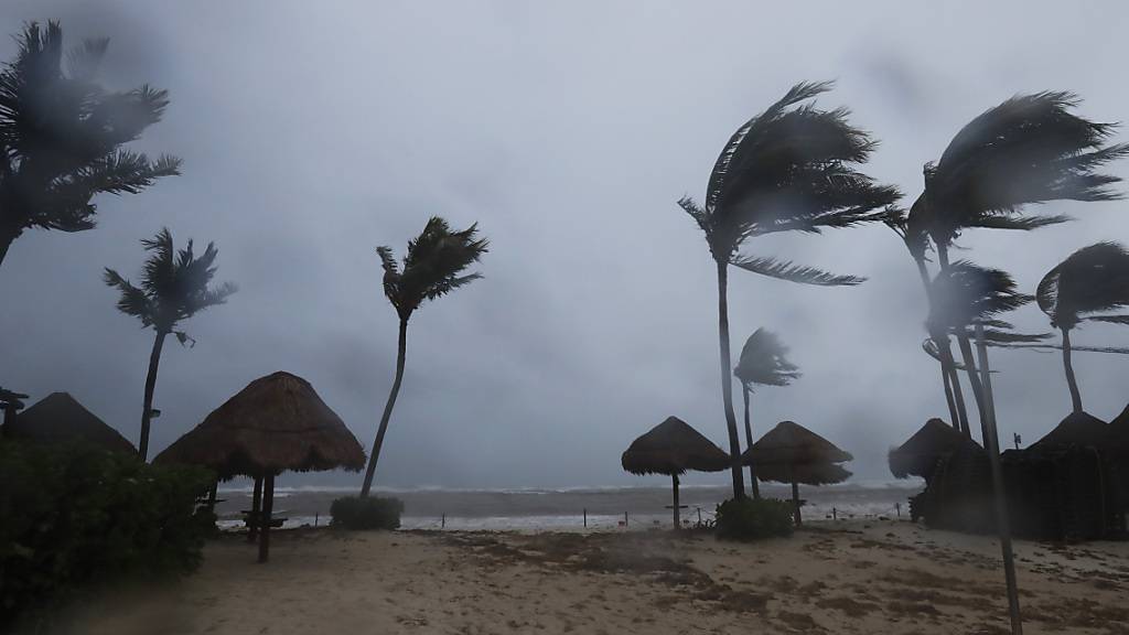 Hurrikan «Grace» trifft auf Mexikos Golfküste und verliert an Kraft