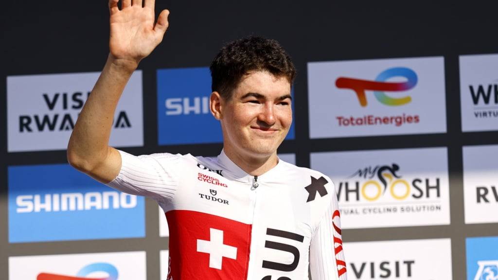 Jan Huber jubelt über Silber im U23-Strassenrennen