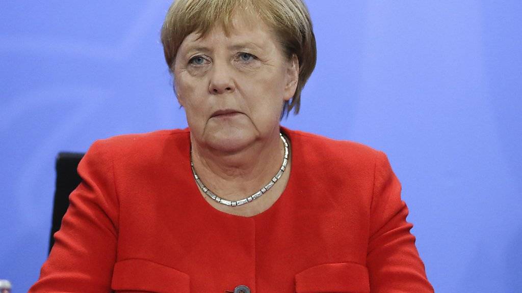 Die deutsche Kanzlerin Angela Merkel hat im Streit über die Zukunft von Verfassungsschutz-Präsident Hans-Georg Maassen einen Lösung an diesem Wochenende in Aussicht gestellt.