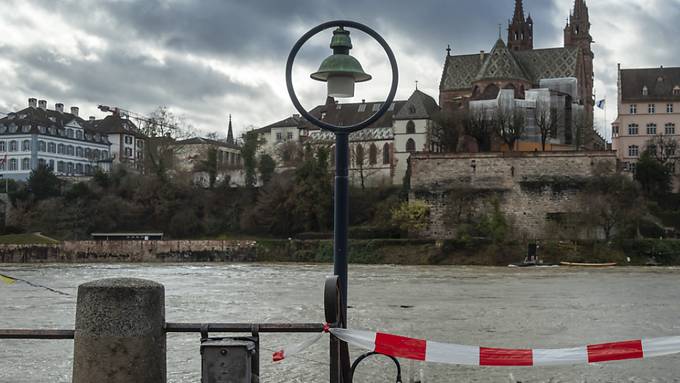 Rheinschifffahrt in Basel teilweise wieder möglich