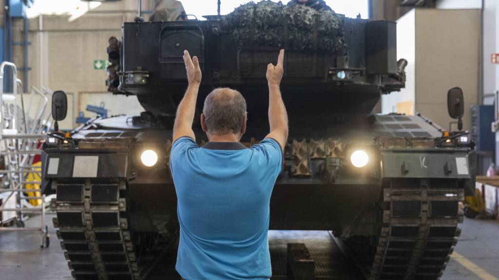 Deutschland will eingemottete Schweizer Leopard-Panzer kaufen