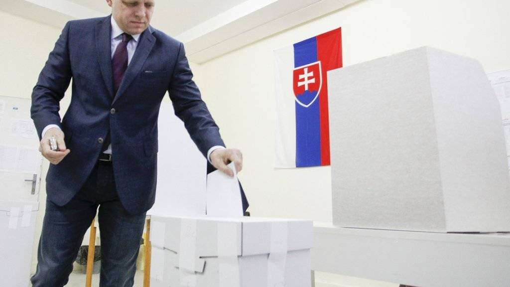 Regierungschef Fico bei der Stimmabgabe in Bratislava