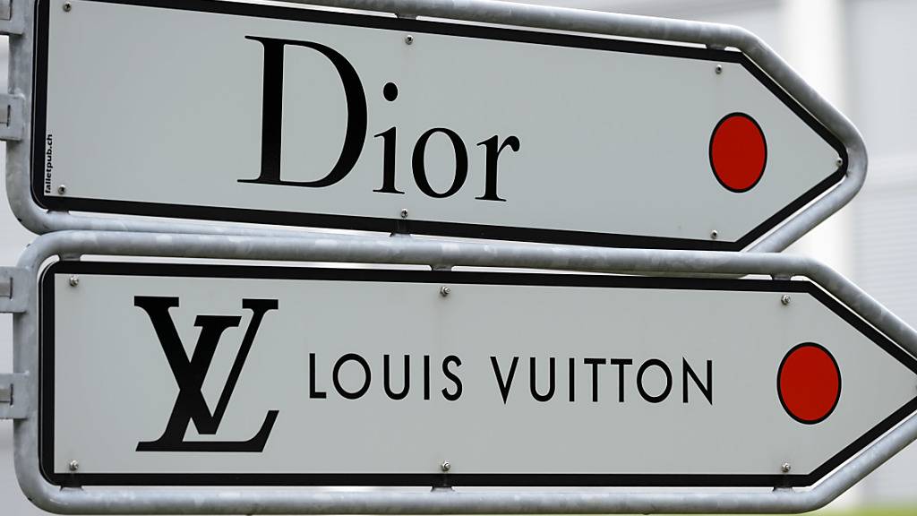 Der Luxusgüterkonzern LVMH mit Marken wie Dior und Louis Vuitton will auf dem US-Markt mit der Übernahme von Tiffany seine Position stärken. (Symbolbild)
