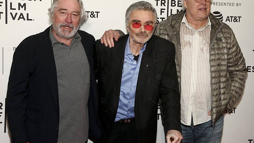 Robert De Niro, Burt Reynolds (Mitte) und Chevy Chase zeigen sich anlässlich des Tribeca Film Festivals in New York.