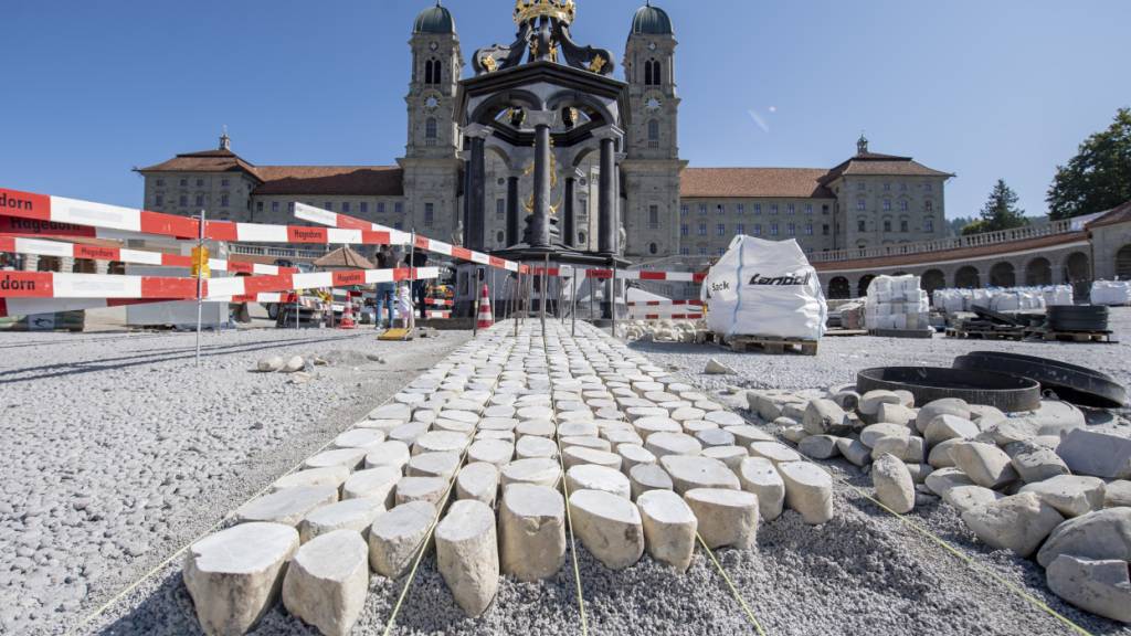 Der Klosterplatz in Einsiedeln wurde in der Amtszeit von Monika Twerenbold saniert. (Archivaufnahme)