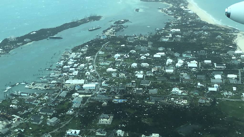 Luftaufnahmen zeigen das Ausmass der Zerstörungen durch Hurrikan «Dorian» auf den Bahamas. (Foto: Medic Corps via AP)