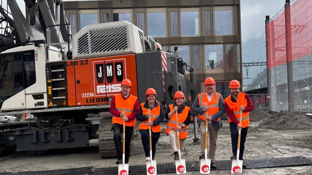 Die Bauarbeiten am neuen Betriebsgebäude der Zentralbahn haben begonnen.