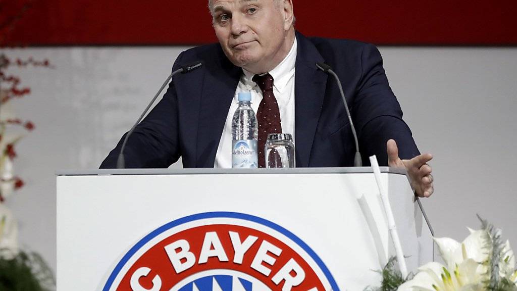 Präsident Uli Hoeness an der letztjährigen Generalversammlung des FC Bayern München