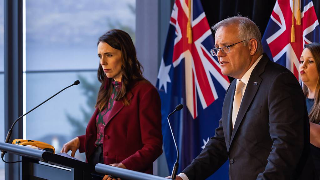 New Zealand Prime Minister Jacinda Ardern and Australian Prime Minister Scott Morrison speak during a joint press conference held at The Nest in Queenstown, New Zealand, Monday, May 31, 2021. Australian Prime Minister Scott Morrison is on a two-day visit to New Zealand to attend the annual Australia-New Zealand Leaders' Meeting. (AAP  Image/Peter Meecham) NO ARCHIVING