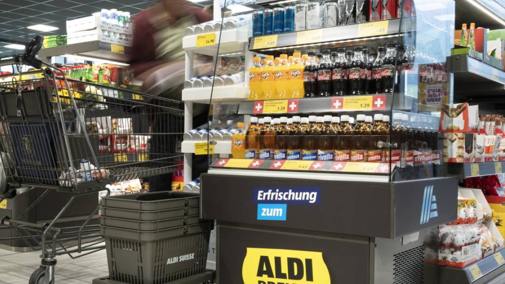 Aldi Schweiz modernisiert seine Filialen. Der Umbau auf das neue Ladenkonzept ist vorerst auf 30 Filialen in der Deutschschweiz begrenzt. (Archivbild)