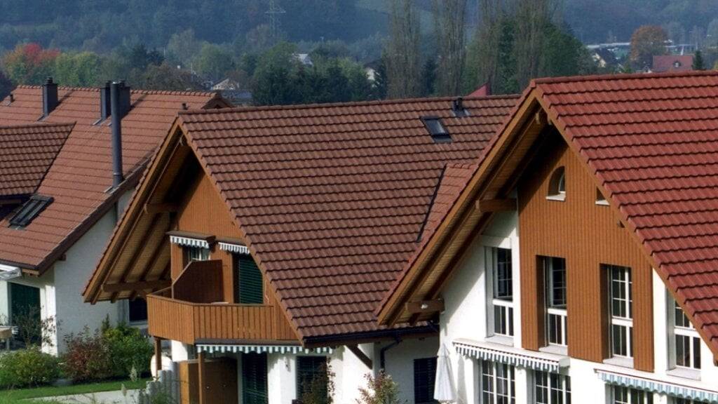 Der Ständerat ist weiterhin gegen die komplette Abschaffung des Eigenmietwerts. Er befürchtet Steuerausfälle für die Tourismuskantone. (Archivbild)