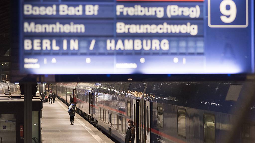 Keine Nachtzüge und kaum normale Züge bis Freitag: Der Streik der Lokführer der Deutschen Bahn hat auch Einfluss auf den Verkehr zwischen der Schweiz und Deutschland. (Archivbild)