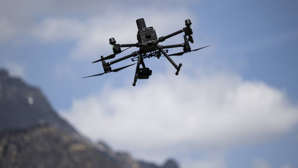 Nationalrat will Schutz des Schweizer Luftraums klarer regeln