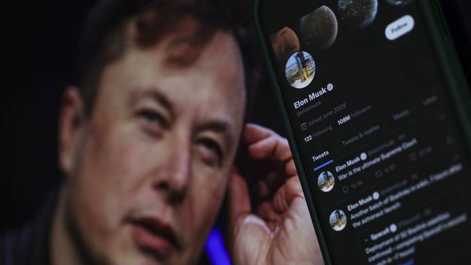 Musk verkündet Twitter-Kauf – und die Twitter-Community reagiert promt