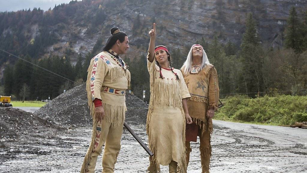 Der Wilde Westen liegt nächsten Sommer in Engelberg. Dafür sorgen (v.l.) Tom Volkers als Winnetou, Alejandra Cardona als Nscho-tschi und Giso Weissbach als Klekih-petra.