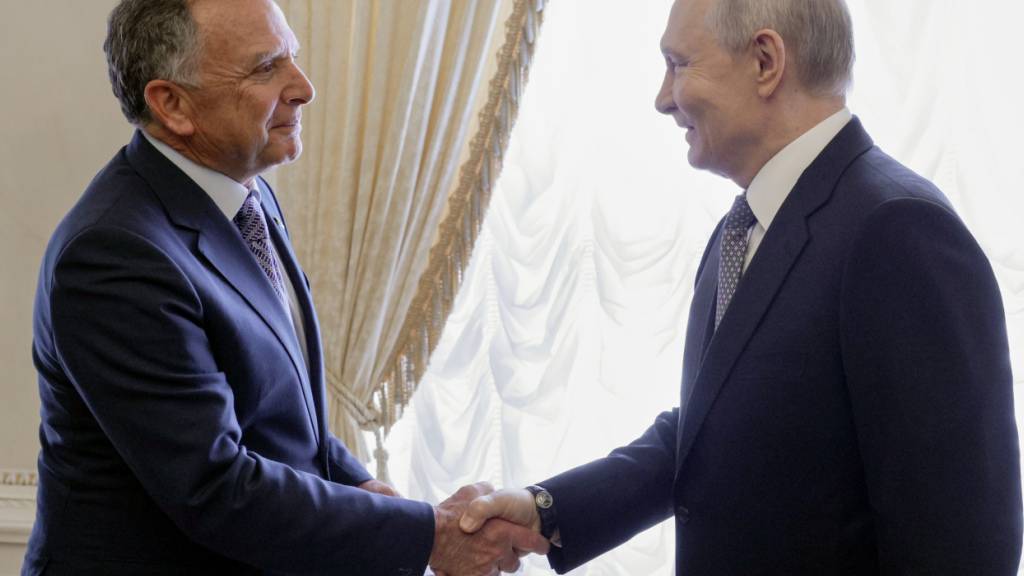 Putin spricht mit Trump-Gesandtem Witkoff über Ukraine-Krieg | Radio ...