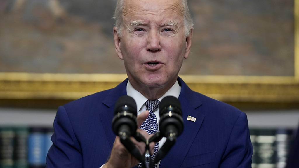 Joe Biden, Präsident der USA, spricht im Roosevelt Room des Weißen Hauses. Foto: Manuel Balce Ceneta/AP/dpa