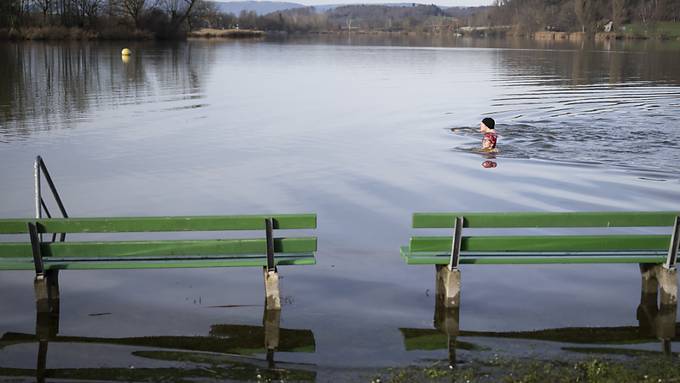 Berner Seen und Flüsse weiter unter Druck