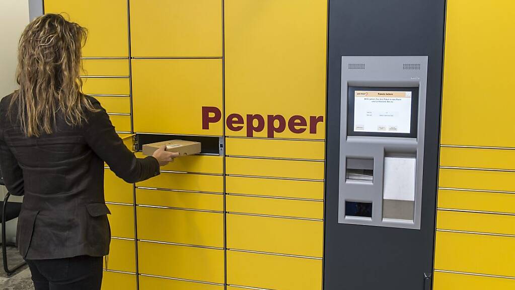 Paketautomat der Post am Hauptsitz in Bern (Aufnahme aus dem Jahr 2013).