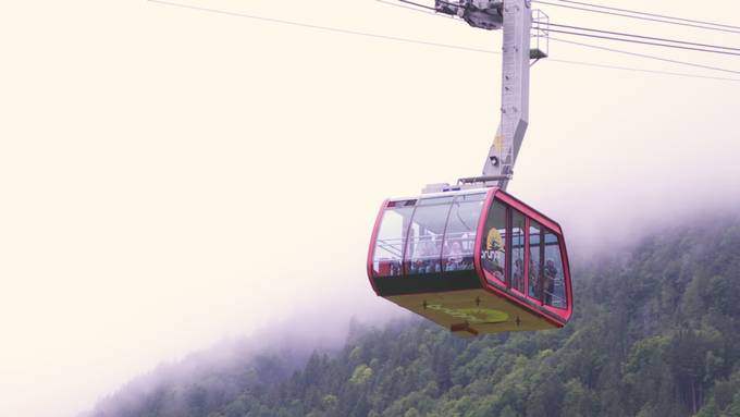 Ferienstart fällt ins Wasser: Bergbahn hat 40 Prozent weniger Gäste