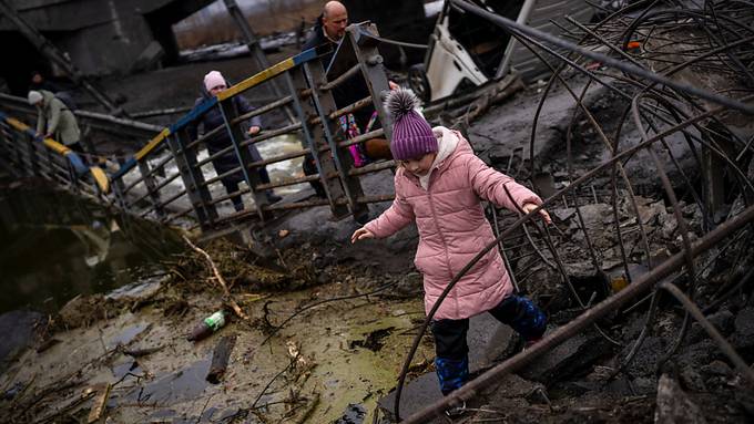 Ukraine meldet den Tod von mehr als 2000 Zivilisten