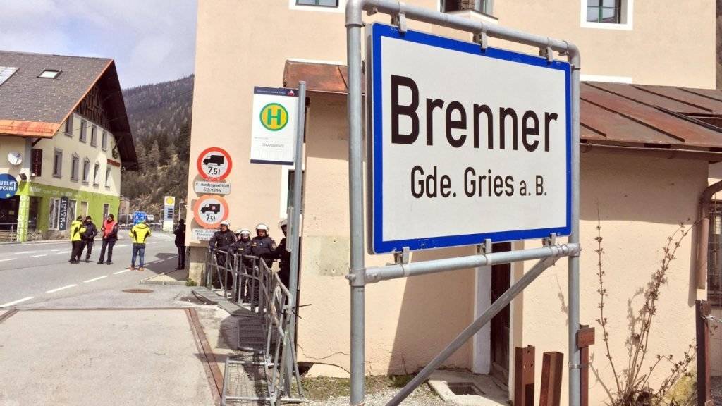 Am Brenner-Pass will Österreich aus Furcht vor einer Flüchtlingswelle aus Italien Grenzkontrollen einführen: EU-Kommissionschef Juncker warnt. (Archivbild)
