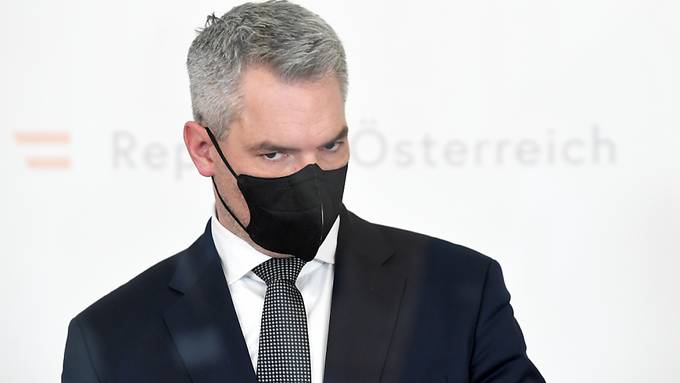 Österreichs Regierung schliesst Aussetzen von Impfpflicht nicht aus