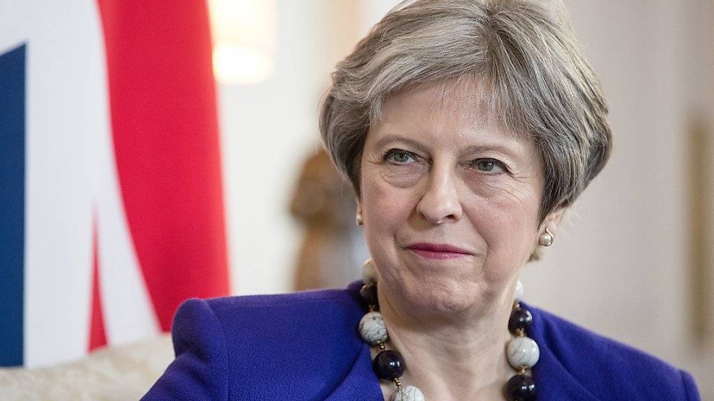 Premierministerin May is not amused: Die Brexit-Verhandlungen stocken - die Frage der inneririschen Grenze bleibt der grosse Zankapfel zwischen London und Brüssel.