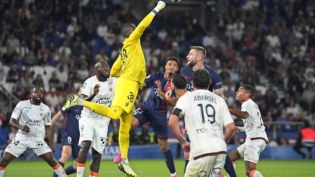 Alles im Griff: Yvon Mvogo brachte die Angreifer von Paris Saint-Germain zur Verzweiflung