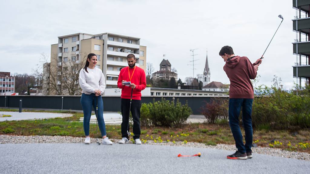 Stadt bewilligt: 15-Jähriger startet Urban-Golf-Projekt in Uster