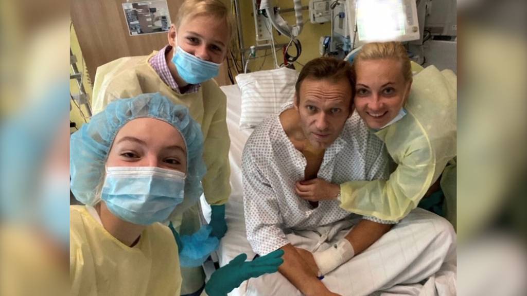Nawalny postet Foto aus dem Spital