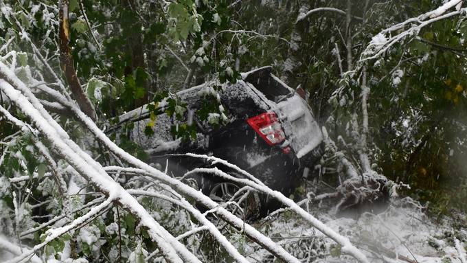 20 Unfälle wegen des Schnees – Mutter mit Baby verletzt