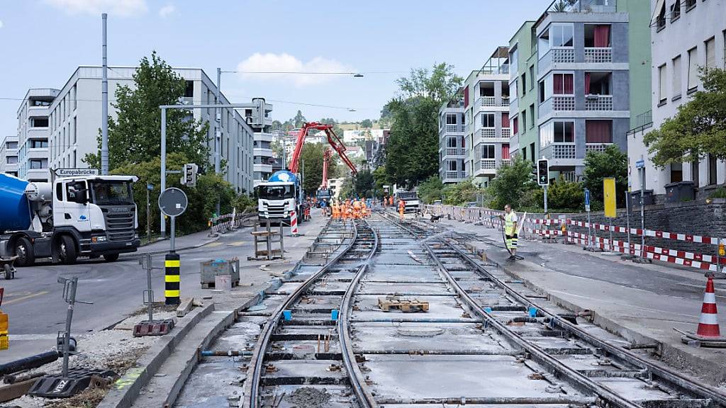 So wie hier in Wipkingen soll es bald in Zürich-Nord aussehen. Gleich mehrere neue Tramlinien sind geplant. (Archivbild)