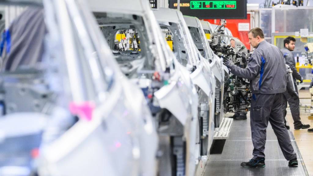 Speziell die deutsche Autoindustrie leidet unter den US-Zöllen - von April bis Juni ist die Wirtschaftsleistung Deutschlands zurückgegangen. (Symbolbild)