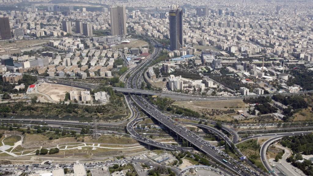 Die Schweizer Botschafterin für Iran ist am Samstag mit einem kleinen Team über den Landweg nach Teheran zurückgekehrt. (Archivbild)