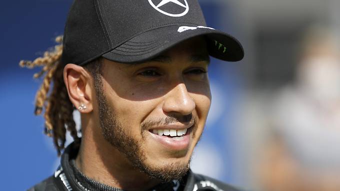 Pole-Position für Hamilton, Verstappen Dritter