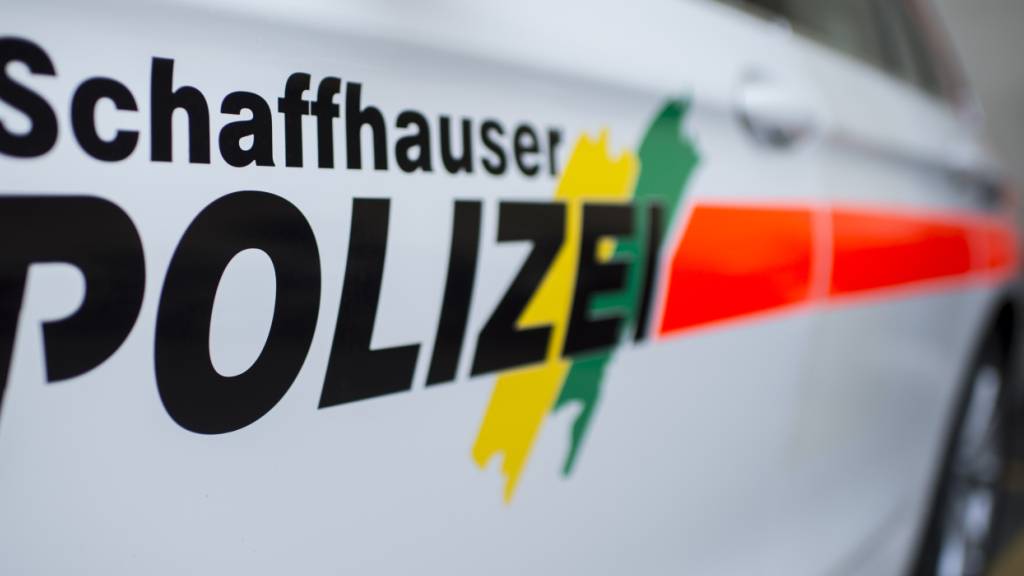 Die Schaffhauser Polizei stoppte am Samstagabend einen Raser in Neunkirch. (Symbolbild)