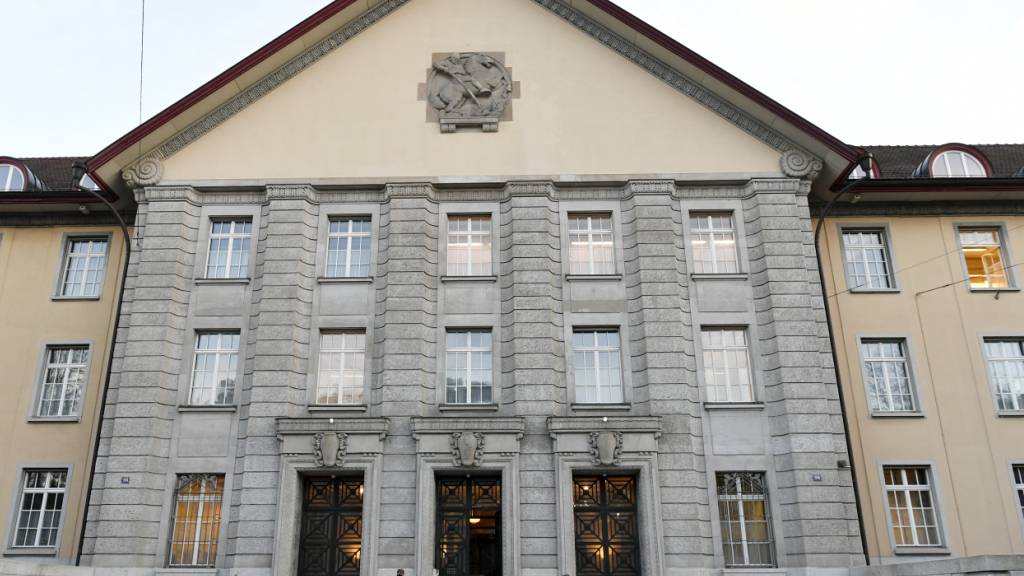 Eine Ungarin soll in Zürich Frauen zur Prostitution gezwungen haben. Sie sagt, dass sie selbst Opfer ihres damaligen Partners war. (Archivbild)